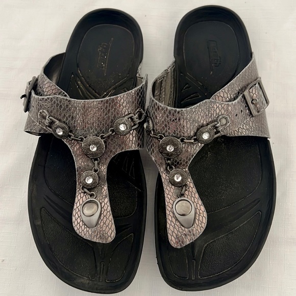 earth / Jeweled Sandals / Host Pick - Picture 7 of 11